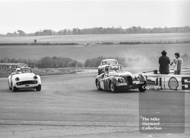 David Preece, Jaguar XK120 (WPU 207), leads through the chicane, Philips Car Radio Thoroughbred Sports Car race, F2 International meeting, Thruxton, 1977.
