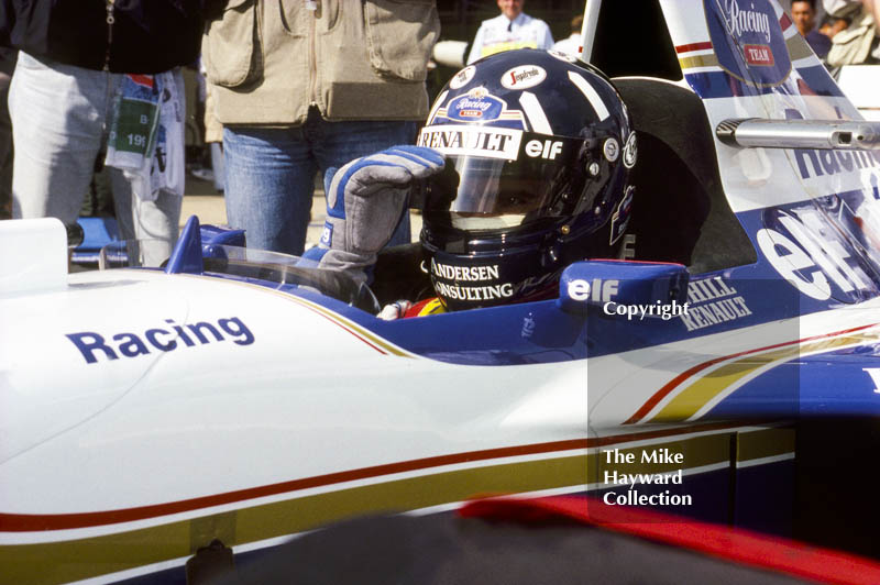 Damon Hill, Williams FW17, in the pits at Silverstone, 1995 British Grand Prix.
