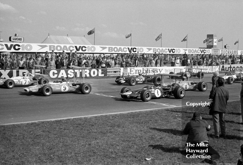 Jackie Stewart and Jean-Pierre Beltoise, Matra MS7s; Graham Hill, Roy Winkelmann Lotus 59B; Henri Pescarolo, Matra MS7; and Piers Courage, Frank Williams Brabham BT23C, Thruxton, Easter Monday 1969.
