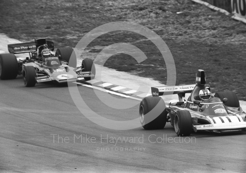 Clay Regazzoni, Ferrari 312B3, and Ronnie Peterson, JPS Lotus 72E, Brands Hatch, British Grand Prix 1974.
