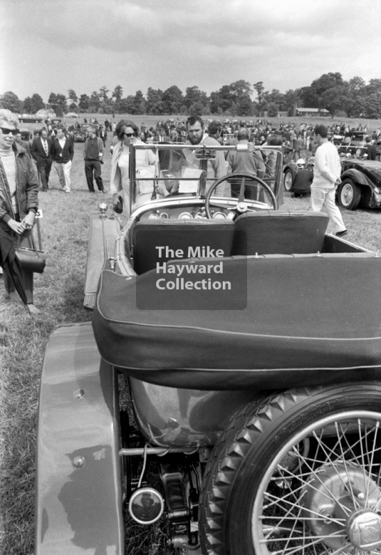 In the paddock, Oulton Park, 1969 VSCC Richard Seaman Trophies meeting, Oulton Park.