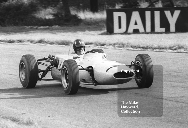 Graham Hill on the way to 3rd place in John Coombs F2 Lotus 35 BRM 71, Oulton Park Gold Cup, 1965
