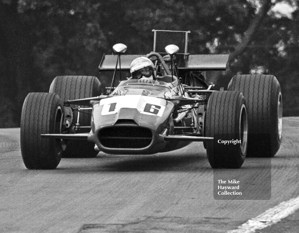 Mike Hailwood, Epstein Cuthbert Racing F5000 Lola T142, Oulton Park Gold Cup 1969.
