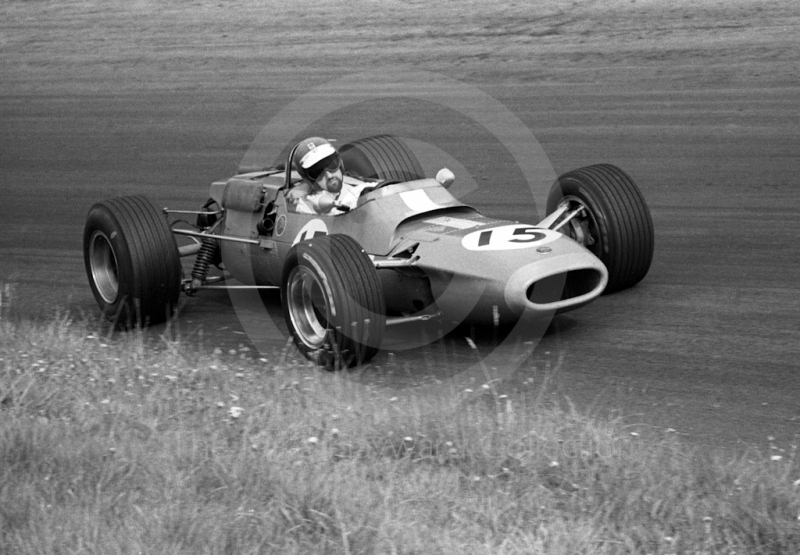 Henri Pescarolo, Matra Ford MS5-04, opposite locks round Esso Bend on the way to 8th place, Oulton Park, Guards International Gold Cup, 1967.
