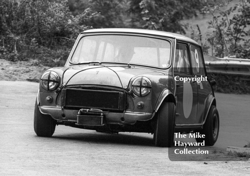 Roger Hickman, Mini Cooper S 999cc, Newton Oil Trophy Meeting, Prescott, 1968.