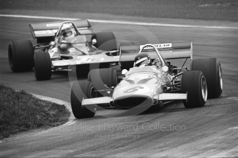Peter Gethin, McLaren M14A and Jackie Stewart, Tyrrell 001, Oulton Park Rothmans International Trophy, 1971.
