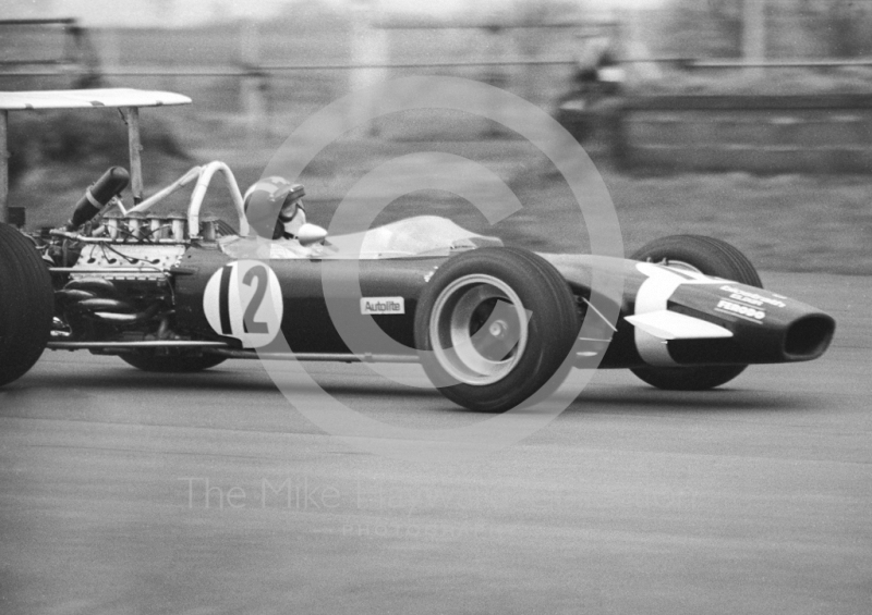 Jo Siffert, Rob Walker/Durlacher Lotus Ford 49B, on the way to 11th place, three laps down, Silverstone, International Trophy 1969.
