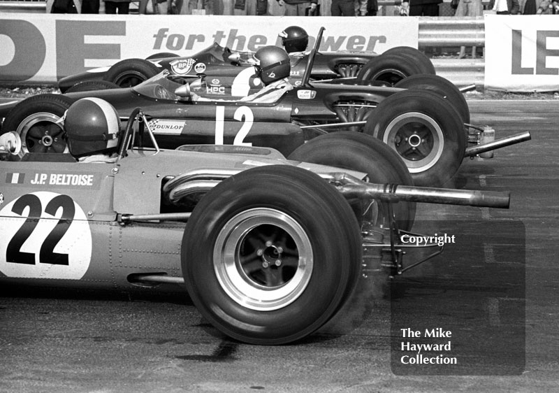 Jean-Pierre Beltoise, Matra MS7, Piers Courage, Brabham BT23C,&nbsp;and Jochen Rindt, Brabham BT23C,&nbsp;Thruxton, Easter Monday 1968.
