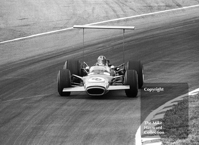 Graham Hill, Gold Leaf Team Lotus 49 Ford V8, at Bottom Bend, Brands Hatch, 1968 British Grand Prix.
