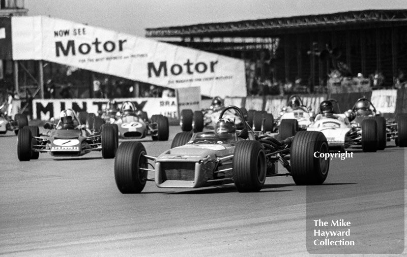 Barrie Maskell, Chevron B18, followed by Dave Walker, Lotus 69, Sandy Shepard, Brabham BT28 and James Hunt, March 713, GKN Forgings Trophy, International Trophy meeting, Silverstone, 1971.
