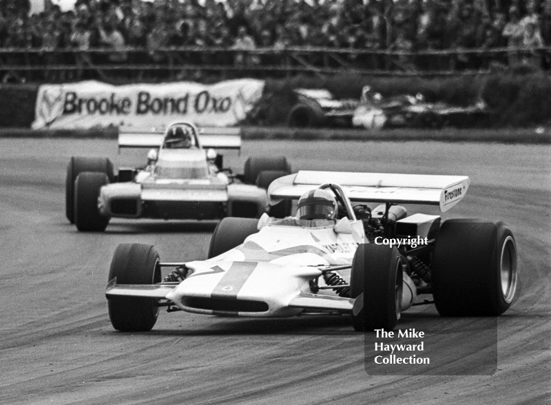 Pedro Rodriguez, BRM P160, and Graham Hill, Brabham BT34, Silverstone International Trophy 1971.
