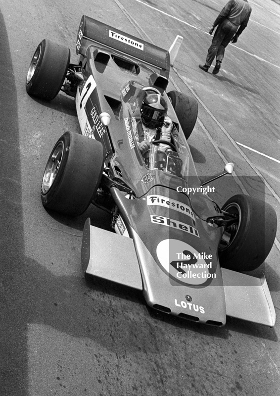Emerson Fittipaldi, Lotus Turbine 56B, Silverstone International Trophy 1971.
