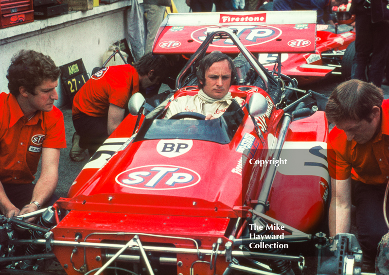 Chris Amon, STP March 701, in the pits at the 1970 British Grand Prix, Brands Hatch.