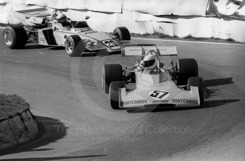 Mike Hailwood, Matchbox TeamSurtees TS10-01, and Bob Wollek, Motul Brabham BT38-12, Mallory Park, Formula 2, 1972.
