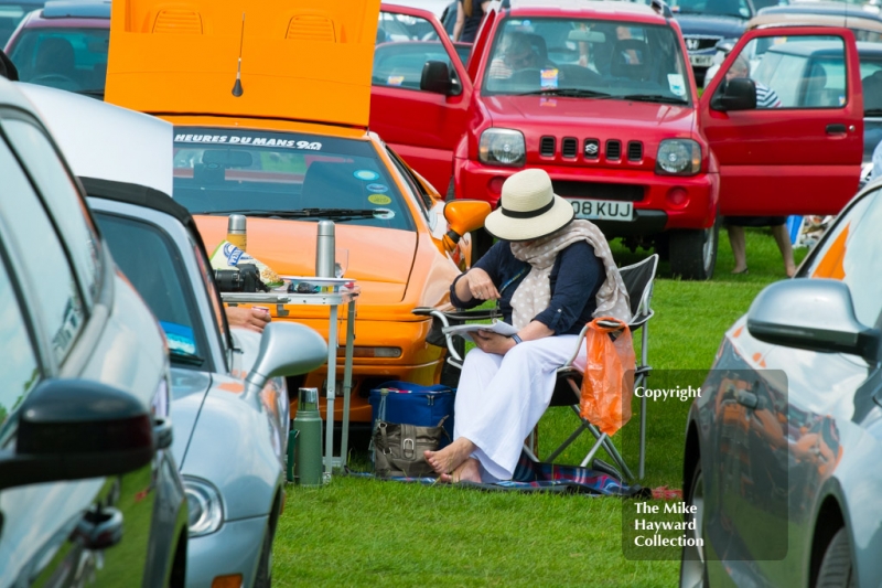 Picnic time in the car park, Shelsley Walsh Hill Climb, June 1st 2014. 
