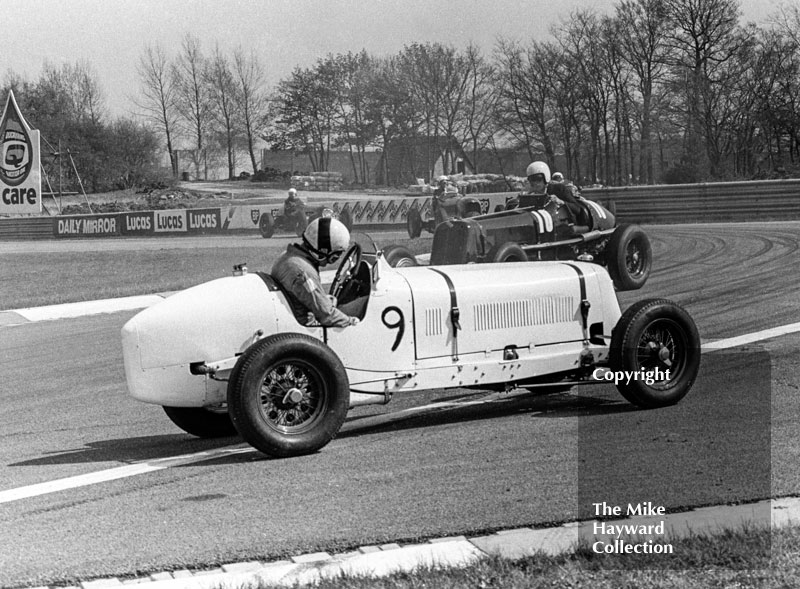 P Mann, ERA R9B having an interesting time at the chicane as C Marsh goes by in his ERA R1B, VSCC Donington May 1979
