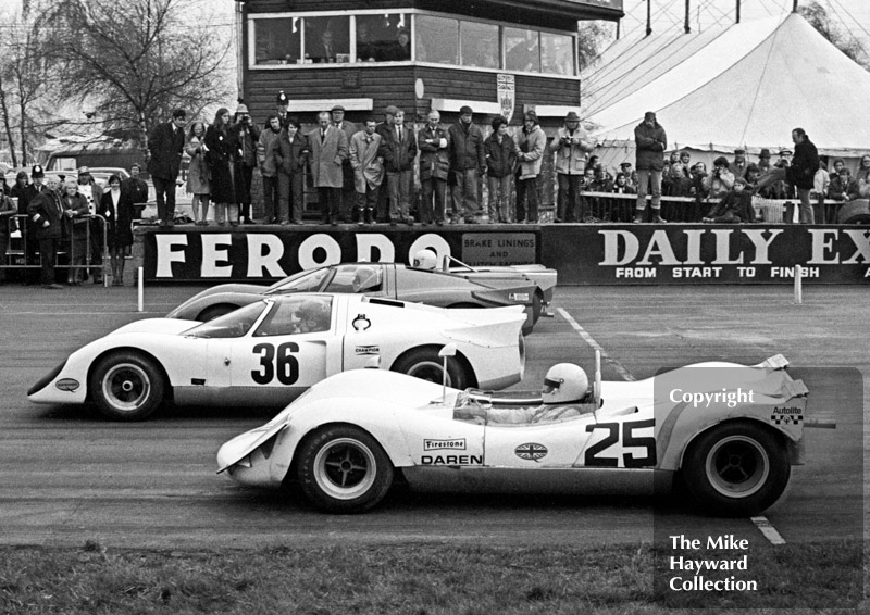 Jeremy Richardson, Daren Mk 2, Charles Lucas, Chevron B16, John Burton, Worcestershire Racing Chevron B16,&nbsp;and Jo Bonnier, Lola T210, leave the line, GKN Sankey Trophy race, International Trophy, Silverstone, 1970
