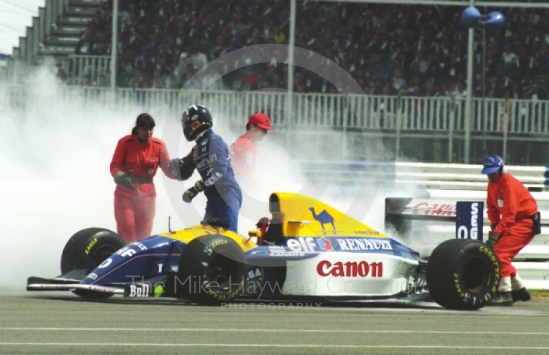 Damon Hill, Williams Renault FW15C, retires from the race, Silverstone, British Grand Prix 1993.
