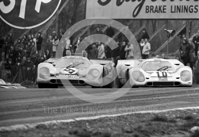 Gijs van Lennep/Gerard Larrousse, Martini Porsche 917K, and Reinhold Jost/Willy Kauhsen, Jost Porsche 917K, at Clearways, BOAC 1000 kms, Brands Hatch, 1971.
