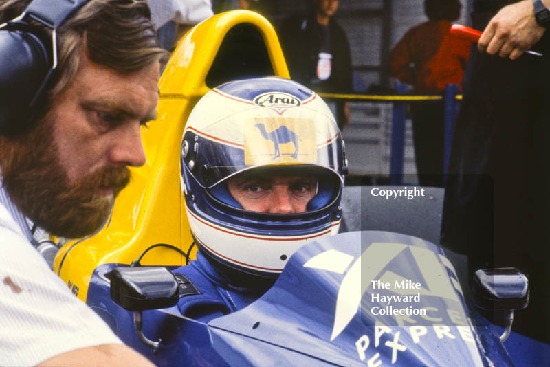 Jonathan Palmer, Tyrrell 018, in the pits, British Grand Prix, Silverstone, 1989.
