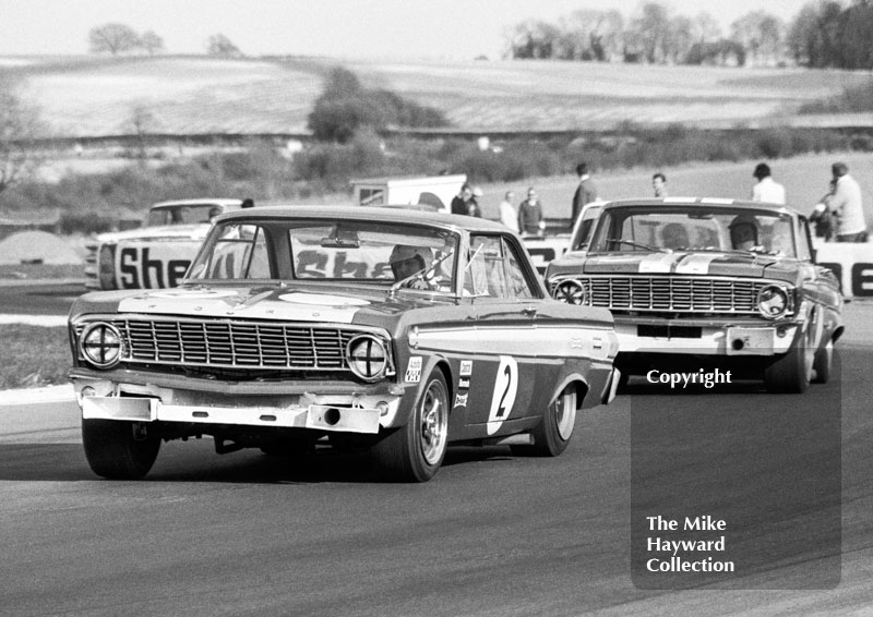 Brian Muir, Malcolm Gartlan Ford Falcon, and Roy Pierpoint, WJ Shaw Ford Falcon, Thruxton Easter Monday meeting 1969.
