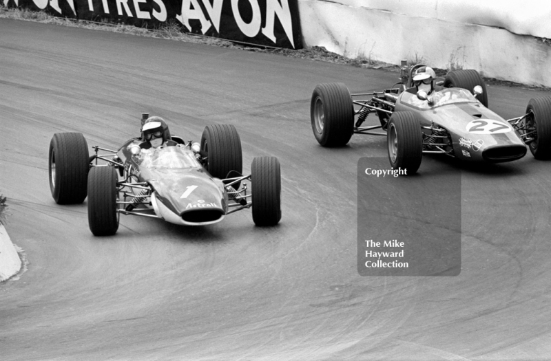 Morris Nunn, Astrali Accessories Lotus 41 Broadspeed, Bev Bond, Brabham BT21B Ford, Mallory Park, Guards International Trophy, 1968.
