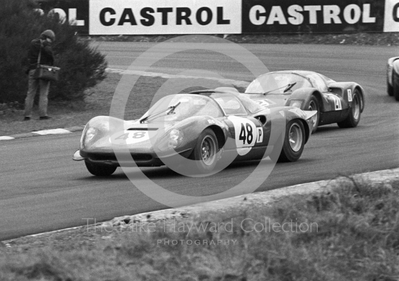 Mike Beckwith/Tony Dean, Ferrari Dino 206S, followed by Eric Liddell, William Bradley, Porsche 906, BOAC 500, Brands Hatch, 1968

