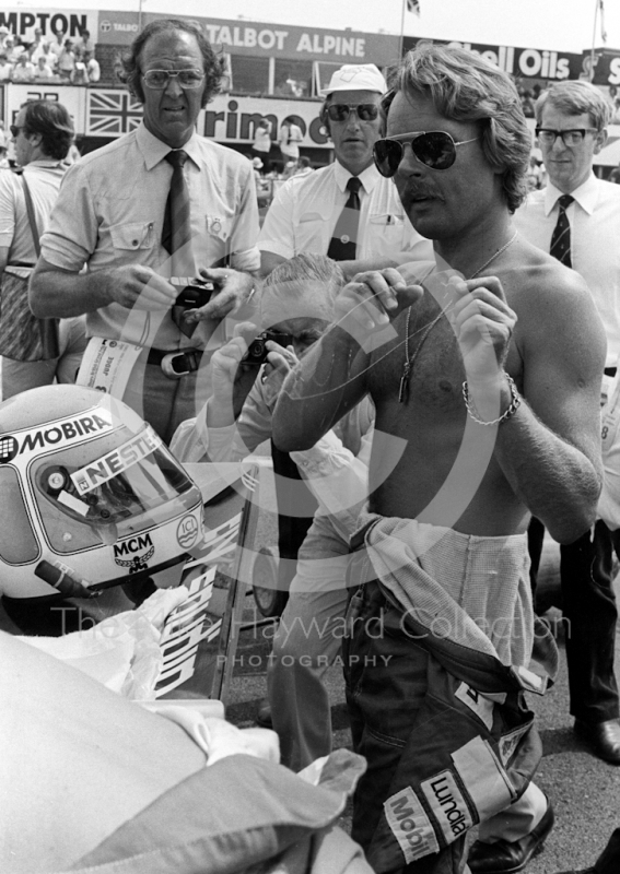 Keke Rosberg, Saudia Williams FW08C, on the grid, 1983 British Grand Prix, Silverstone.
