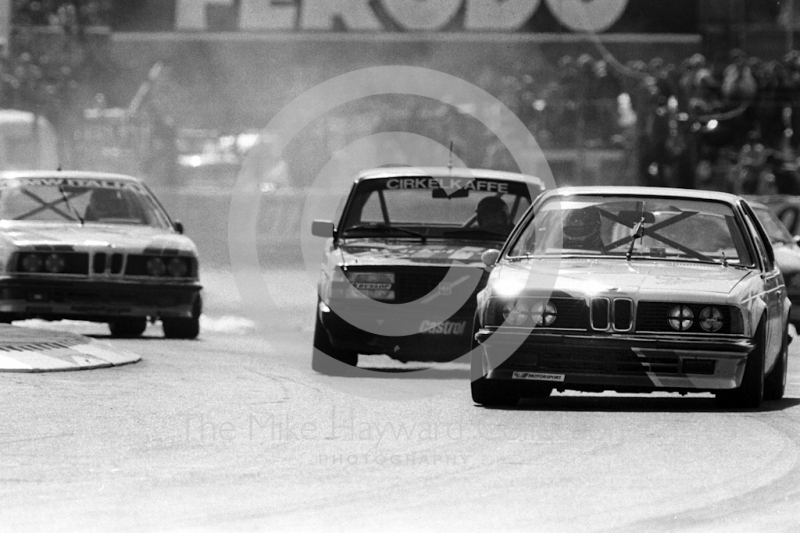 BMW 635i and Volvo 240 Turbo at Woodcote Corner, Istel Tourist Trophy, European Touring Car Championship, Silverstone, 1984
