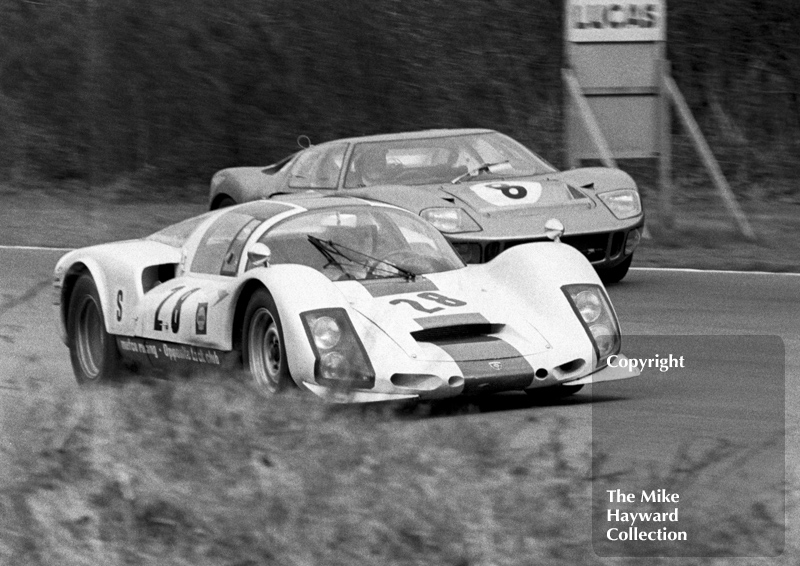 Martin Hone/ Jeff Harris Porsche 906 and the Terry Drury/Keith Holland Ford GT40, 1968 BOAC 500, Brands Hatch