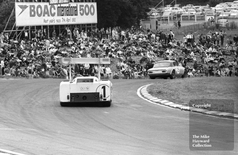 Phil Hill/Mike Spence, Chaparral 2F, follows Peter Jackson/Mike Crabtree, Lotus Elan, Brands Hatch, BOAC 500 1967.
