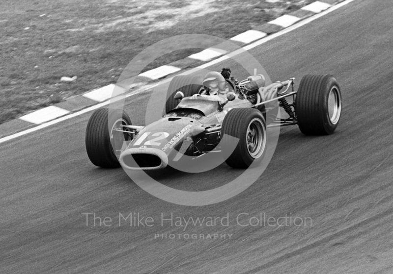 Mike Spence, BRM V12 P126 V12, Race of Champions, Brands Hatch, 1968. Retired with a blown engine on lap 19.
