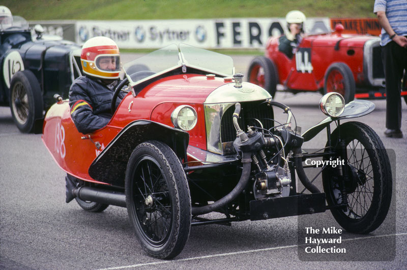 I Dutton, Morgan Aero, on the grid, VSCC Donington May 1979
