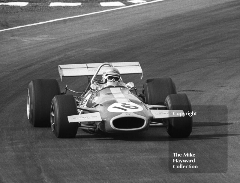 Jack Brabham, Brabham BT33, at Bottom Bend on the way to 4th place, Race of Champions, Brands Hatch, 1970.
