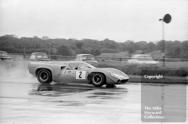 Chris Craft, Lola T70, Silverstone, 1969 Martini Trophy.
