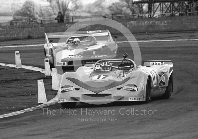 Ernst Kraus, Boere Sport Helmet Racing Team Porsche 917 Spyder, and Leo Kinnunen, Porsche 917/10, Silverstone, Super Sports 200 1972.
