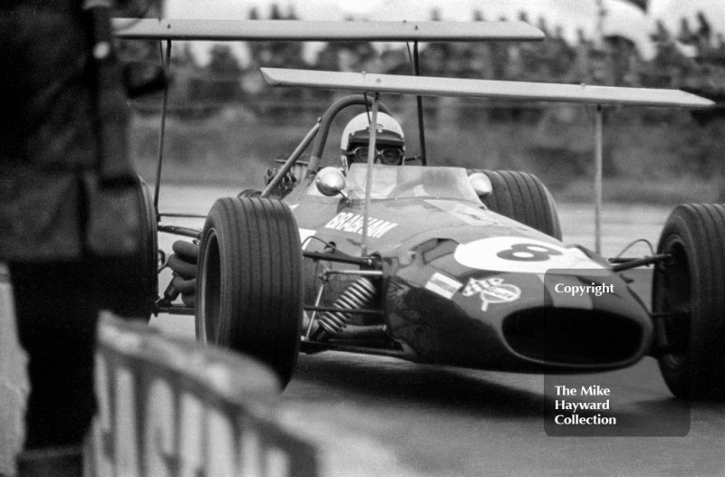 Race winner Jack Brabham, Brabham BT26 A/2, at Copse Corner, Silverstone, International Trophy 1969.
