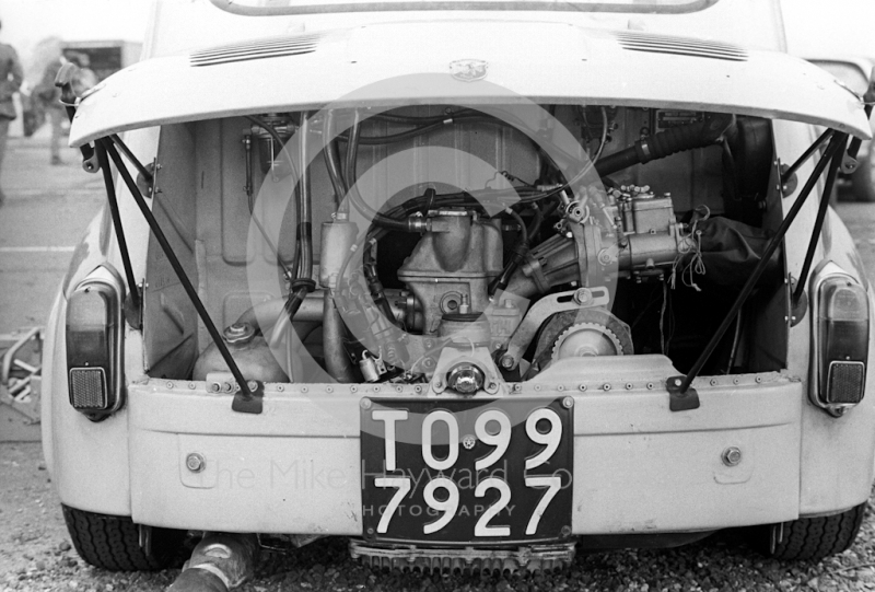 Toine Hezemans'&nbsp;Fiat Abarth 1000 Berlina engine (TO997927), Thruxton Easter Monday meeting 1968.
