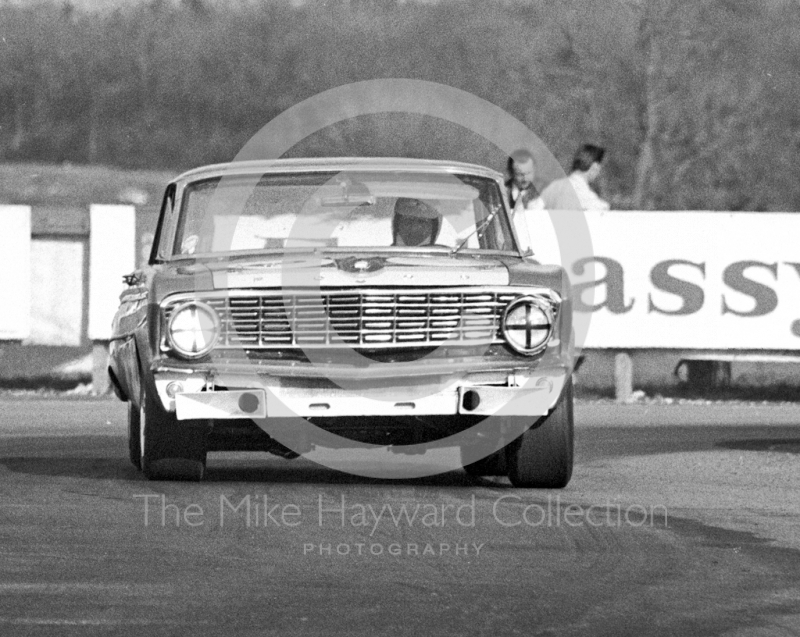 Brian Muir, Ford Falcon, Thruxton Easter Monday meeting 1969.
