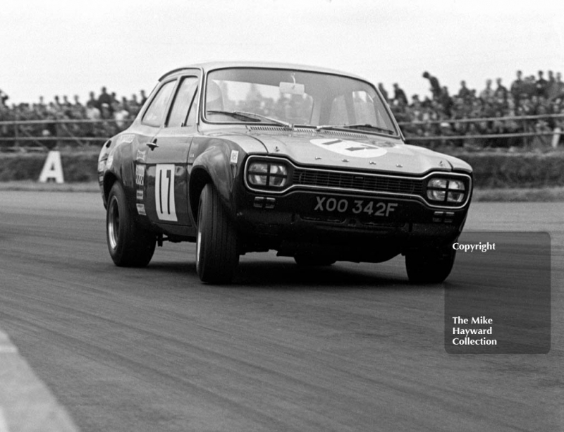 R Mansfield, Team Diamond Ford Escort, Silverstone, British Grand Prix meeting 1969.
