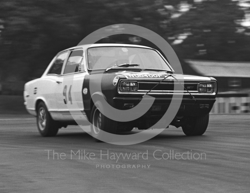 John Myerscough, John Allerton Vauxhall Viva, reg no NUG 400F, Oulton Park, Gold Cup meeting 1969.
