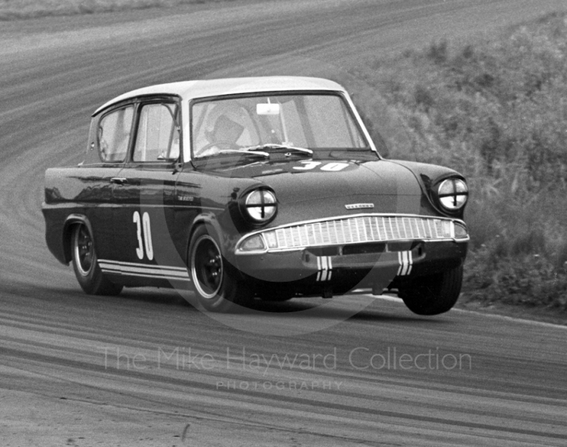 John Fitzpatrick, Broadspeed Ford Anglia, winning the up to 1000cc class, Oulton Park Gold Cup meeting, 1967.
