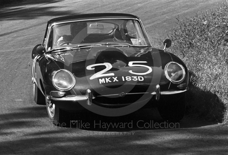 J Thompson, 4.2 Jaguar E type reg no MKX 183D, British Hill Climb Championship, Shelsley Walsh, June 1968.
