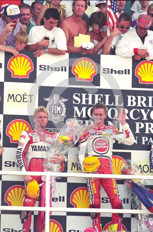 Race winner Kevin Schwantz with runner-up Wayne Rainey, Donington Park, British Grand Prix 1991.
