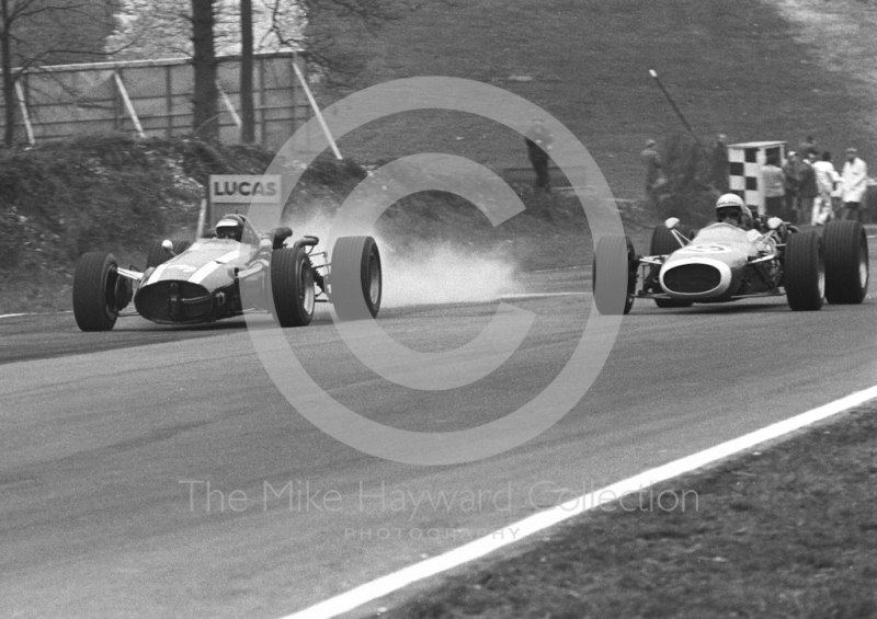 Jochen Rindt, Cooper Maserati T81 V12, leads Chris Lawrence, Pearce Cooper Ferrari T73, into Druids Hairpin, Brands Hatch, Race of Champions 1967.
