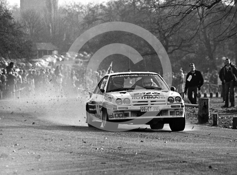 Henri Toivonen/Fred Gallagher, Rothmans Opel Manta 400 (GG CT 310), 1983 Lombard RAC Rally, Sutton Park
