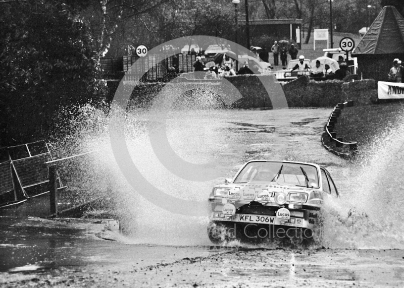Tony Pond, Vauxhall Chevette, reg no KFL 306W, water splash, Sutton Park, RAC Rally 1982

