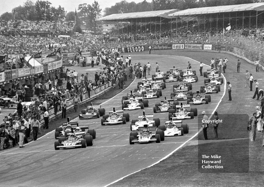 Cars line up on the grid, Brands Hatch, British Grand Prix 1974.
