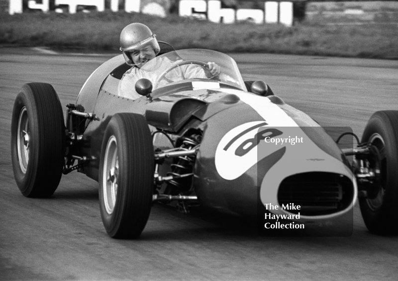 Peter Brewer, Aston Martin DBR4, Historic Race, Silverstone Martini International Trophy meeting 1969.
