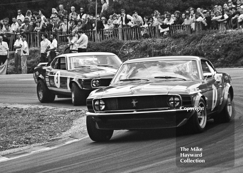 Dennis Leech and Frank Gardner, Ford Mustangs, Brands Hatch, British Grand Prix meeting 1970.
